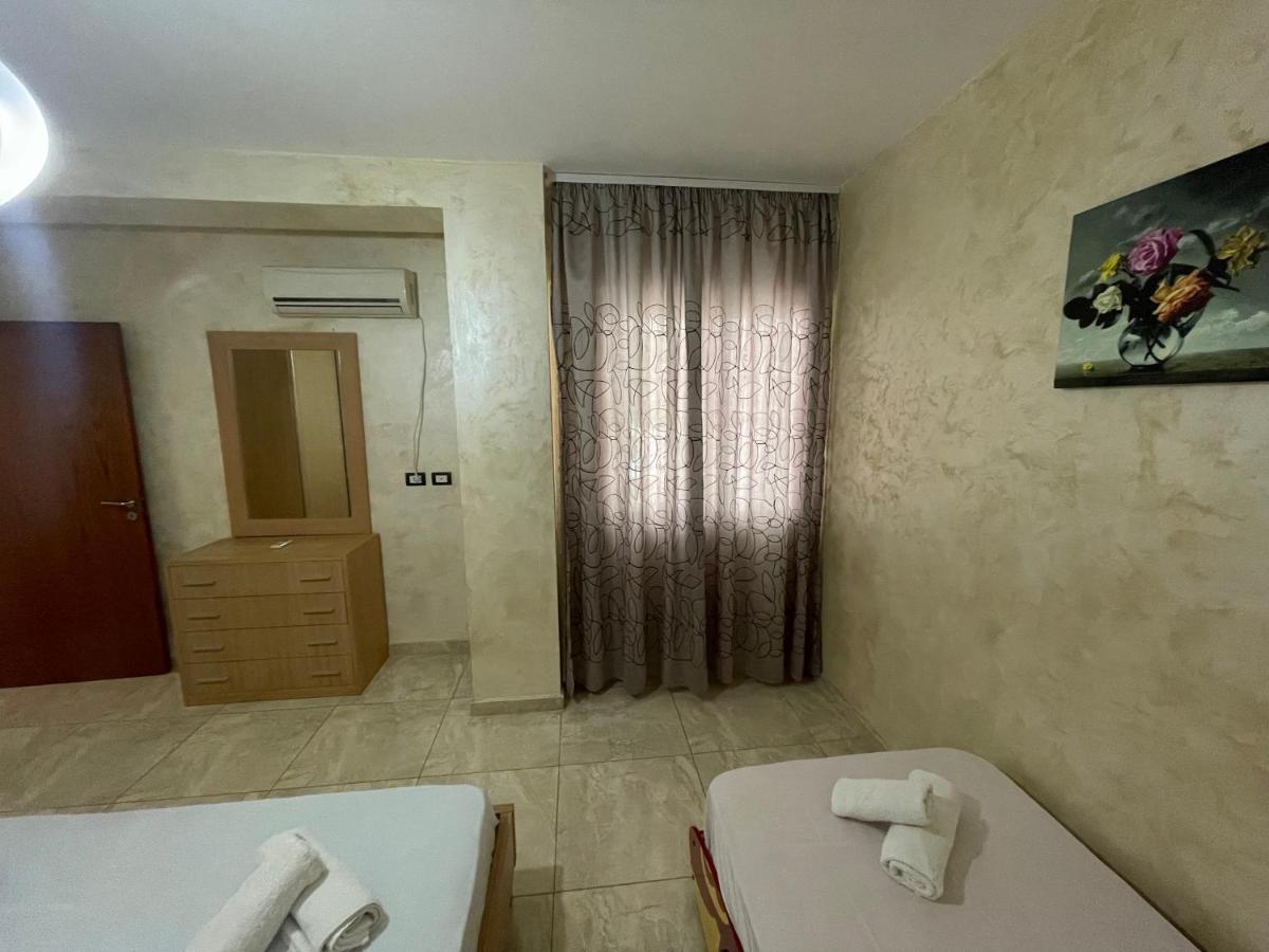 1-Stunning Sea View Apartments! Sarandë Eksteriør bilde