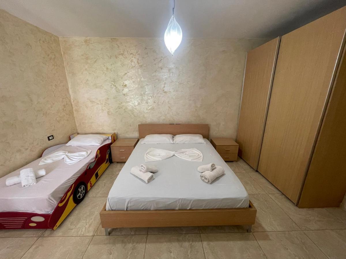 1-Stunning Sea View Apartments! Sarandë Eksteriør bilde